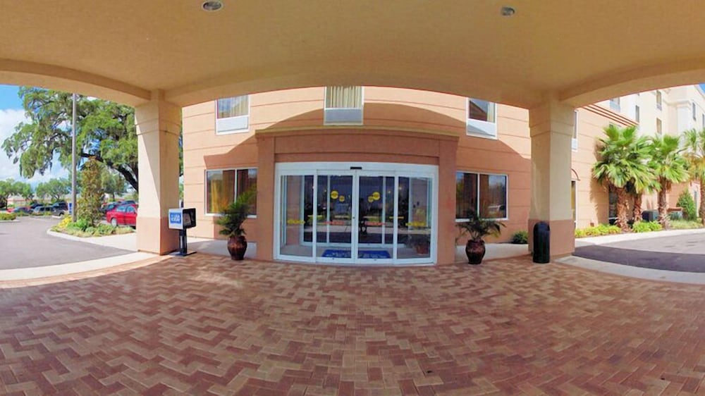 Holiday Inn Express Hotel Suites Clearwater Us 19 N 69/71