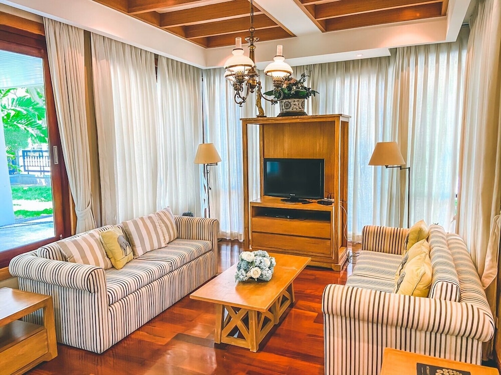 Royal Sammuk villas 32/50