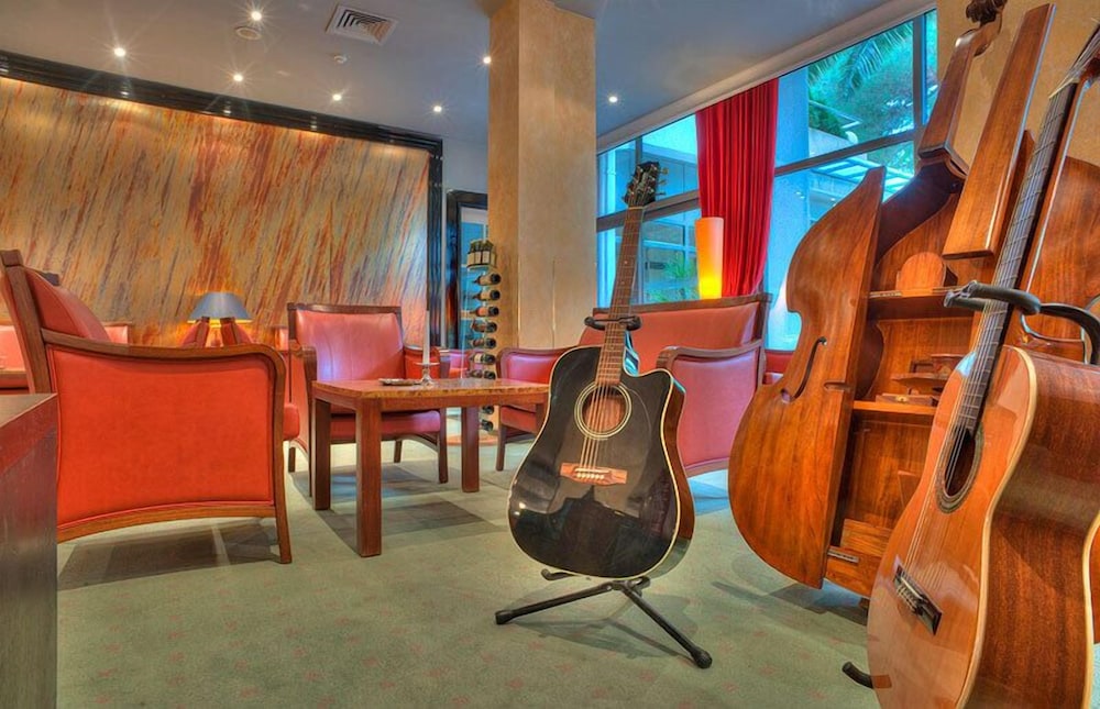 Hotel Rivijera 27/50