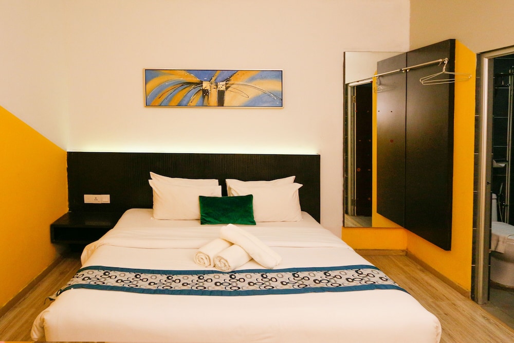 Swing & Pillows at Golden Roof Hotel Sunway Ipoh 12/33