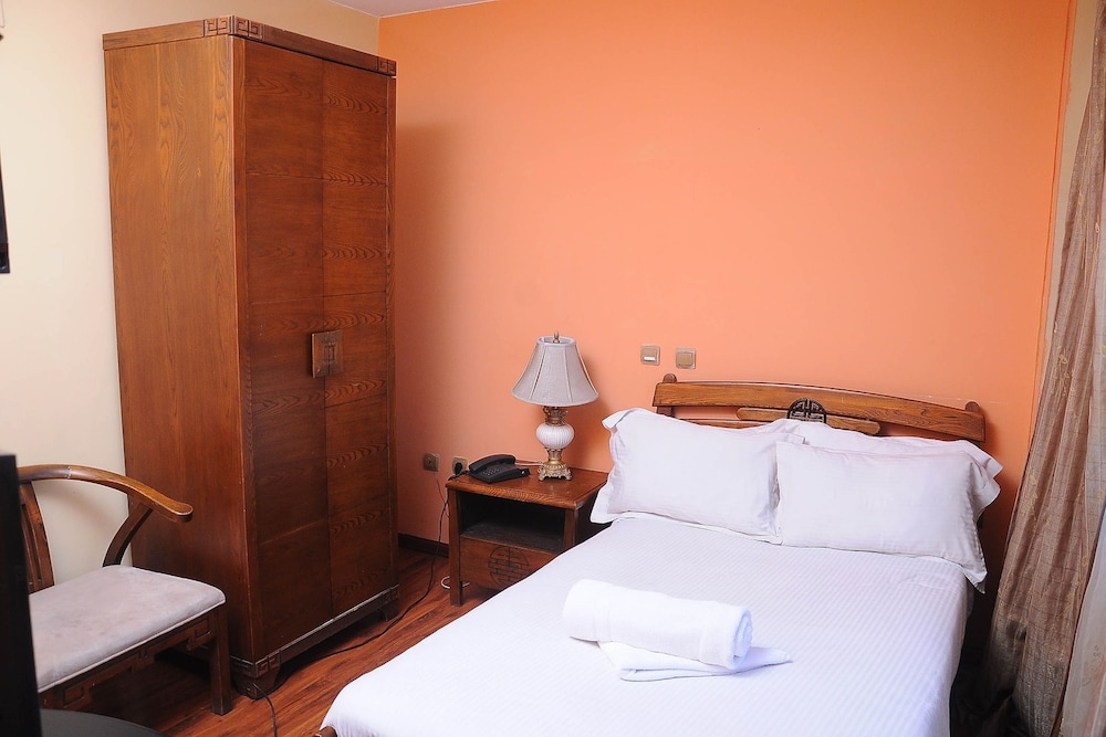 Dimitri Hotel 18/46