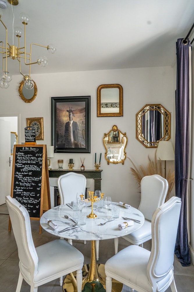 Chateau des Ayes 28/50