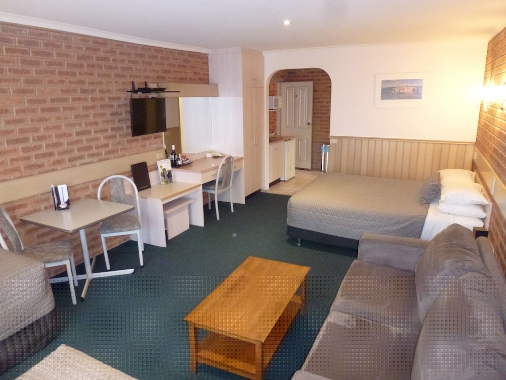 Colonial Motor Inn Bairnsdale 15/37
