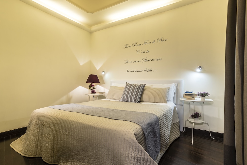 Deluxe, Double Bed, City View, Hot Tub