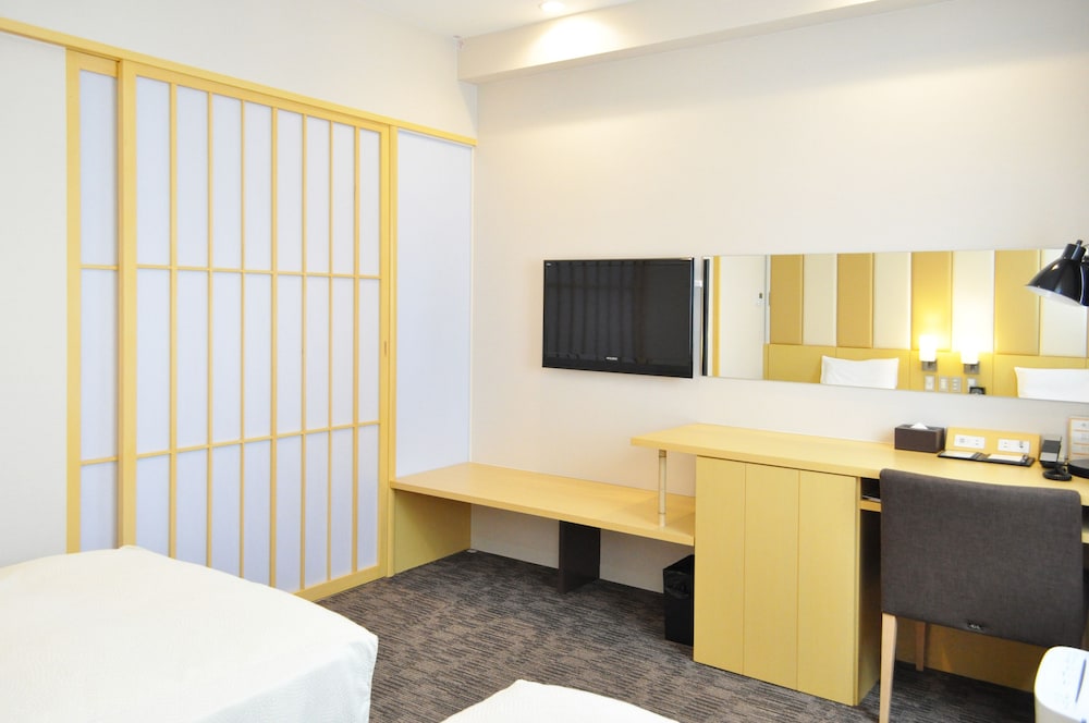 Hotel Tau, Kumamoto 49/50