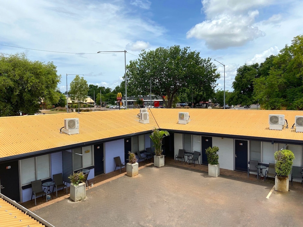 KATHERINE MOTEL 12/52