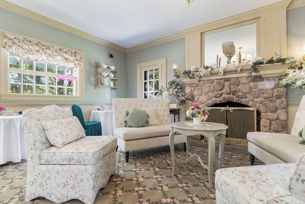 Westbrook Inn Bed and Breakfast 46/74