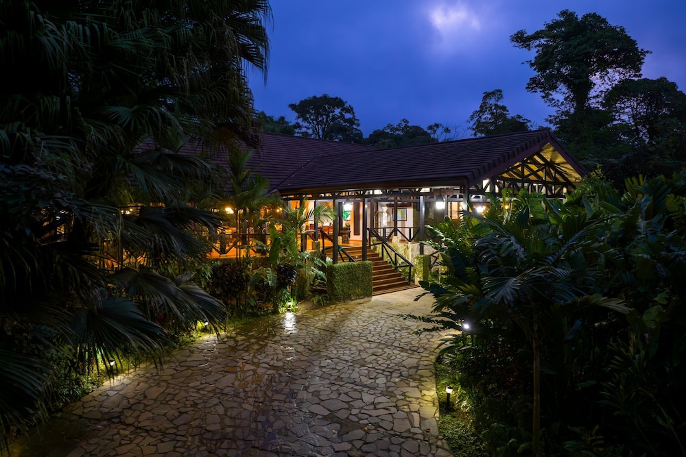 Rio Celeste Hideaway Hotel 60/63