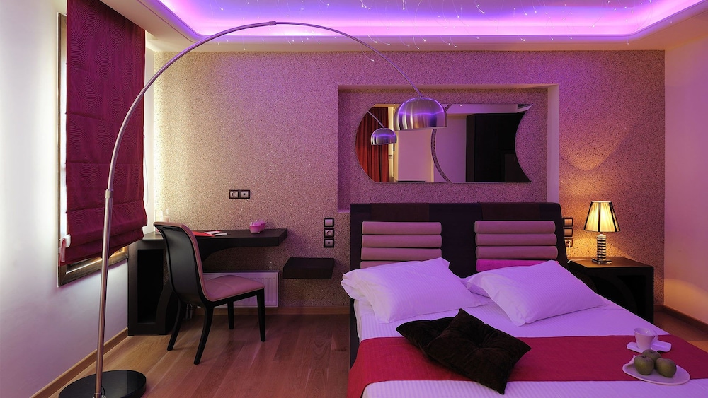 Iakovakis Suites Spa 10/50