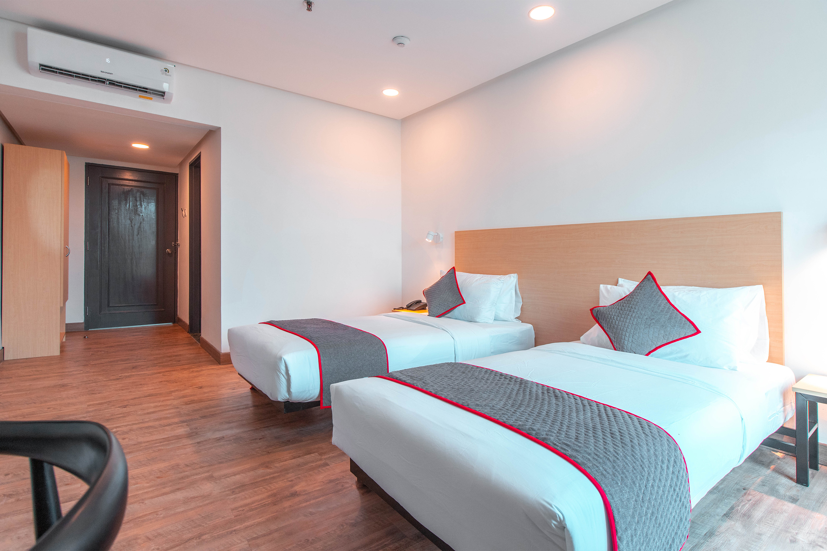 Oyo 1 Townhouse Hotel Salemba 13/23