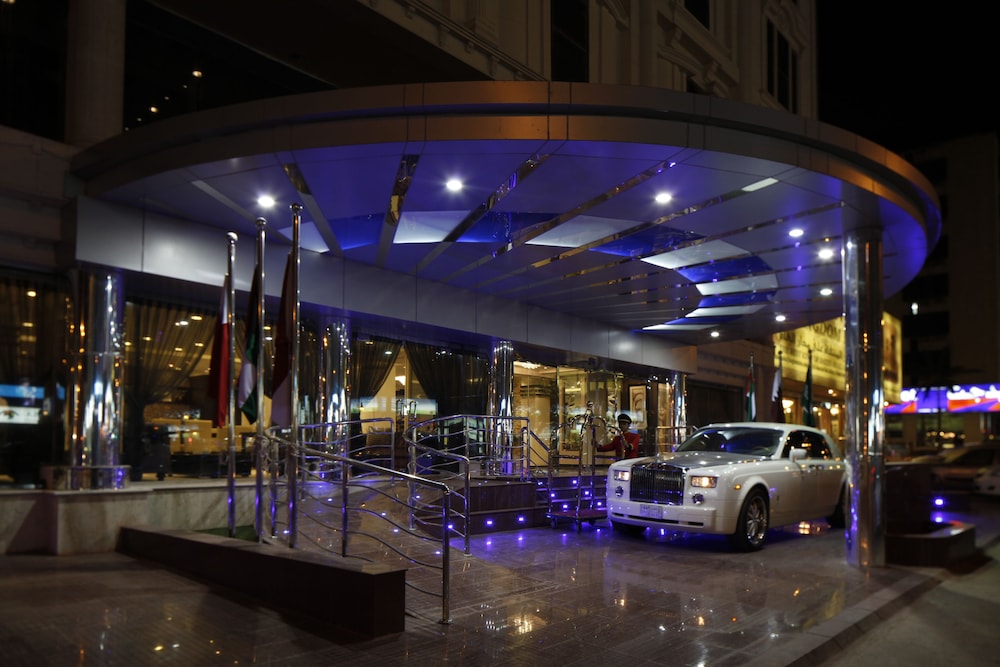هيفن بلازا (Haven Plaza) 22/23