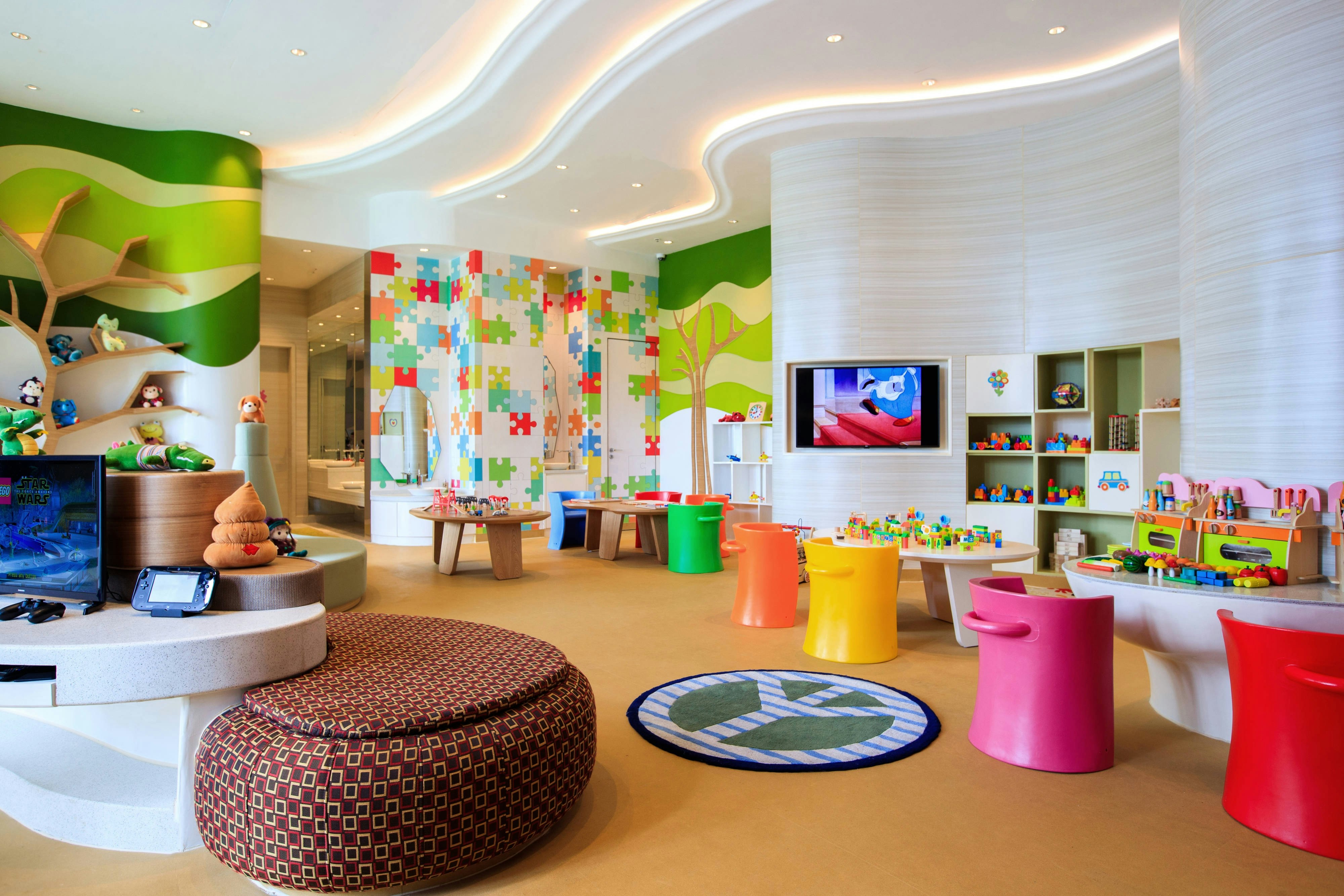 Renaissance Haikou Hotel 8/9