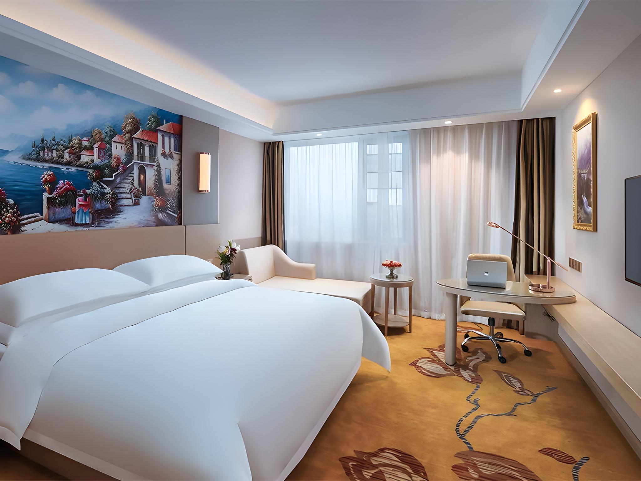 Vienna International Hotel (Haimen Pedestrian Street) 18/40