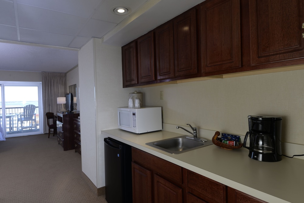 Grand Hotel Ocean City Oceanfront 30/63