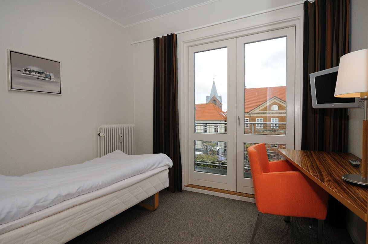 Hotel Ringkjobing 9/83
