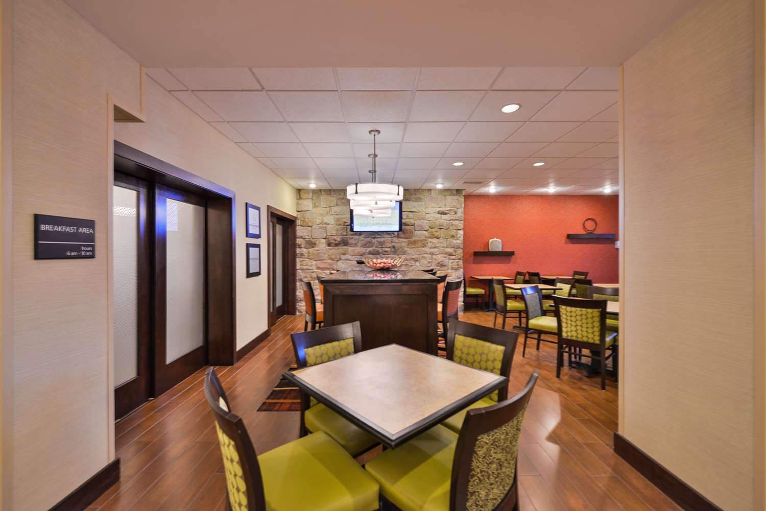 restaurant cafeteria