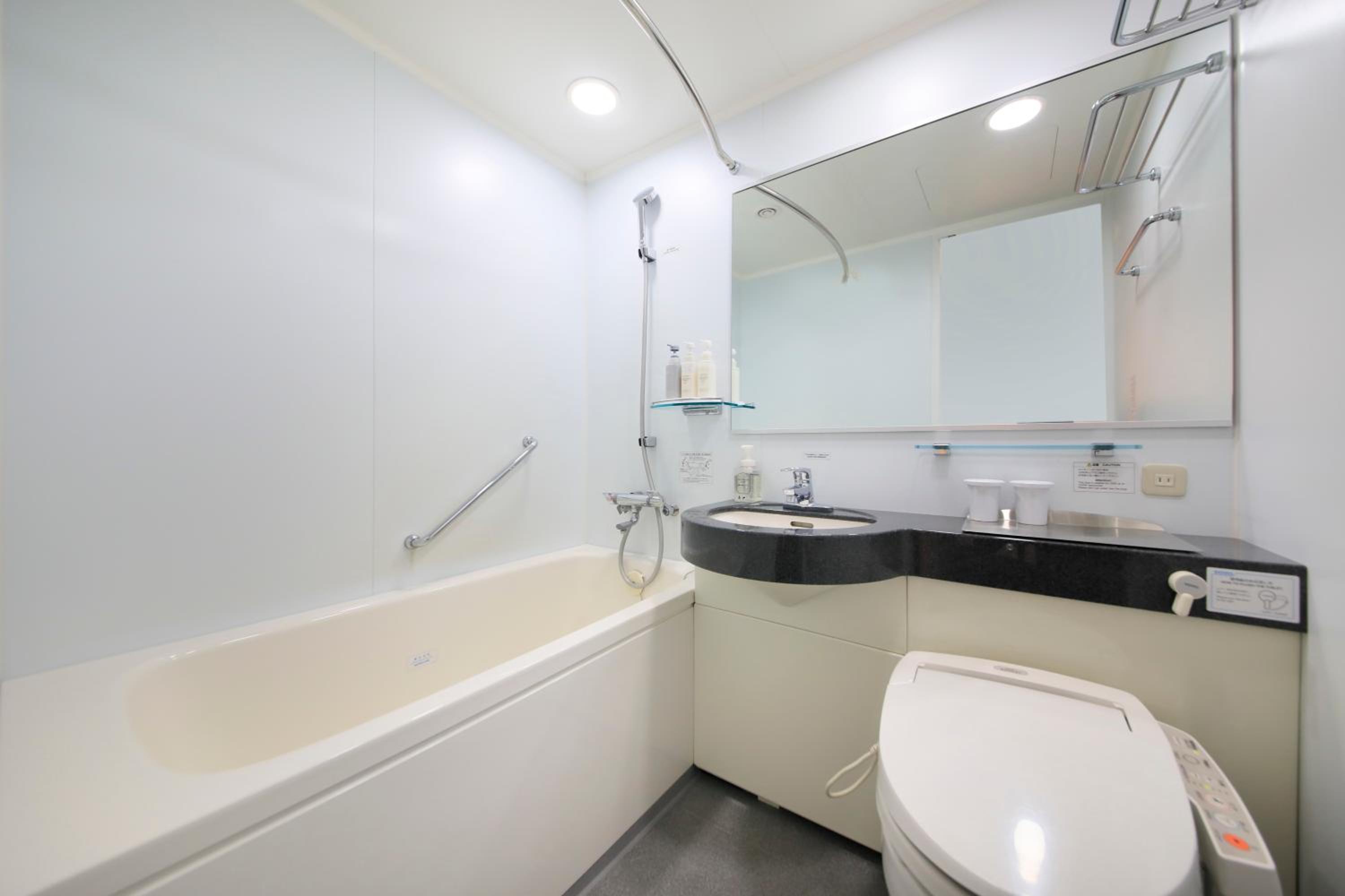 Moderate, Single, Double Bed, Daiwa Roynet Hotel Tokyo Osaki 4/5