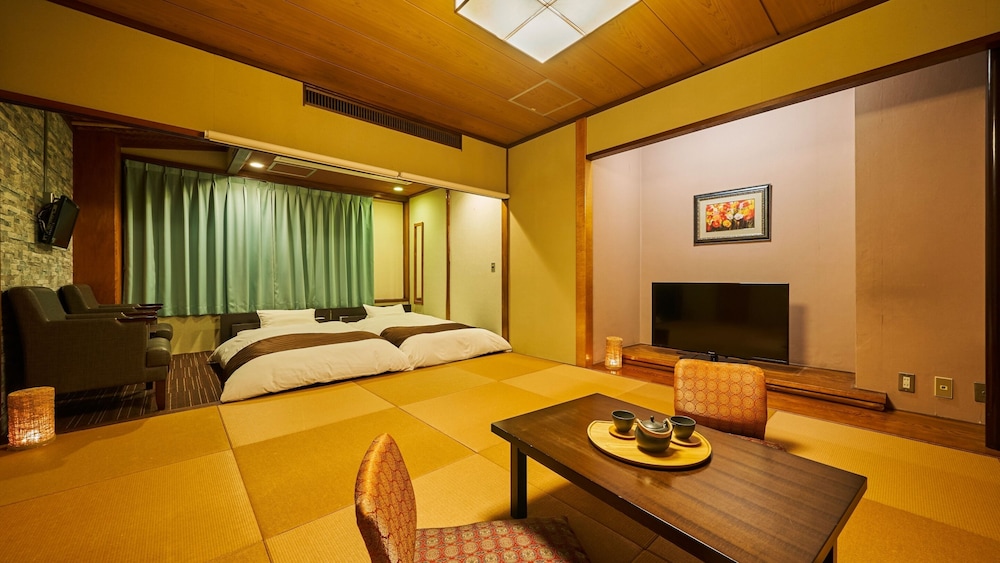 Japanese Western, Standard, Twin Beds, 3 Futon Beds, No Bathroom