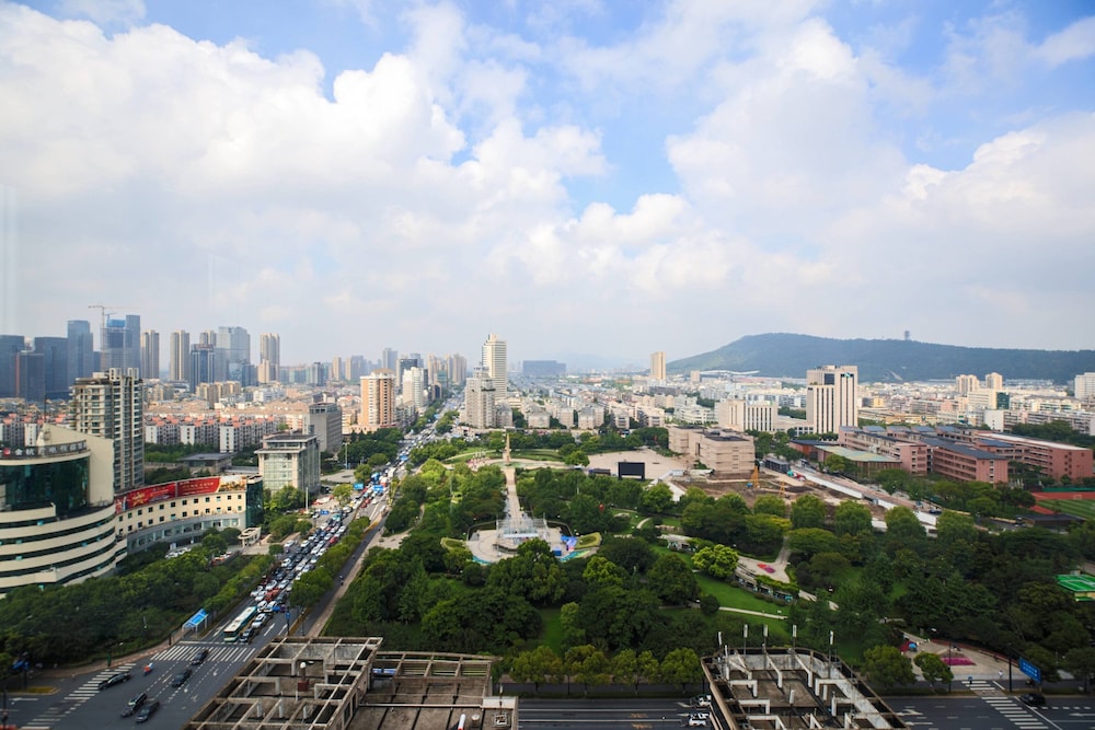 Renaissance Hangzhou Northeast Hotel 20/46