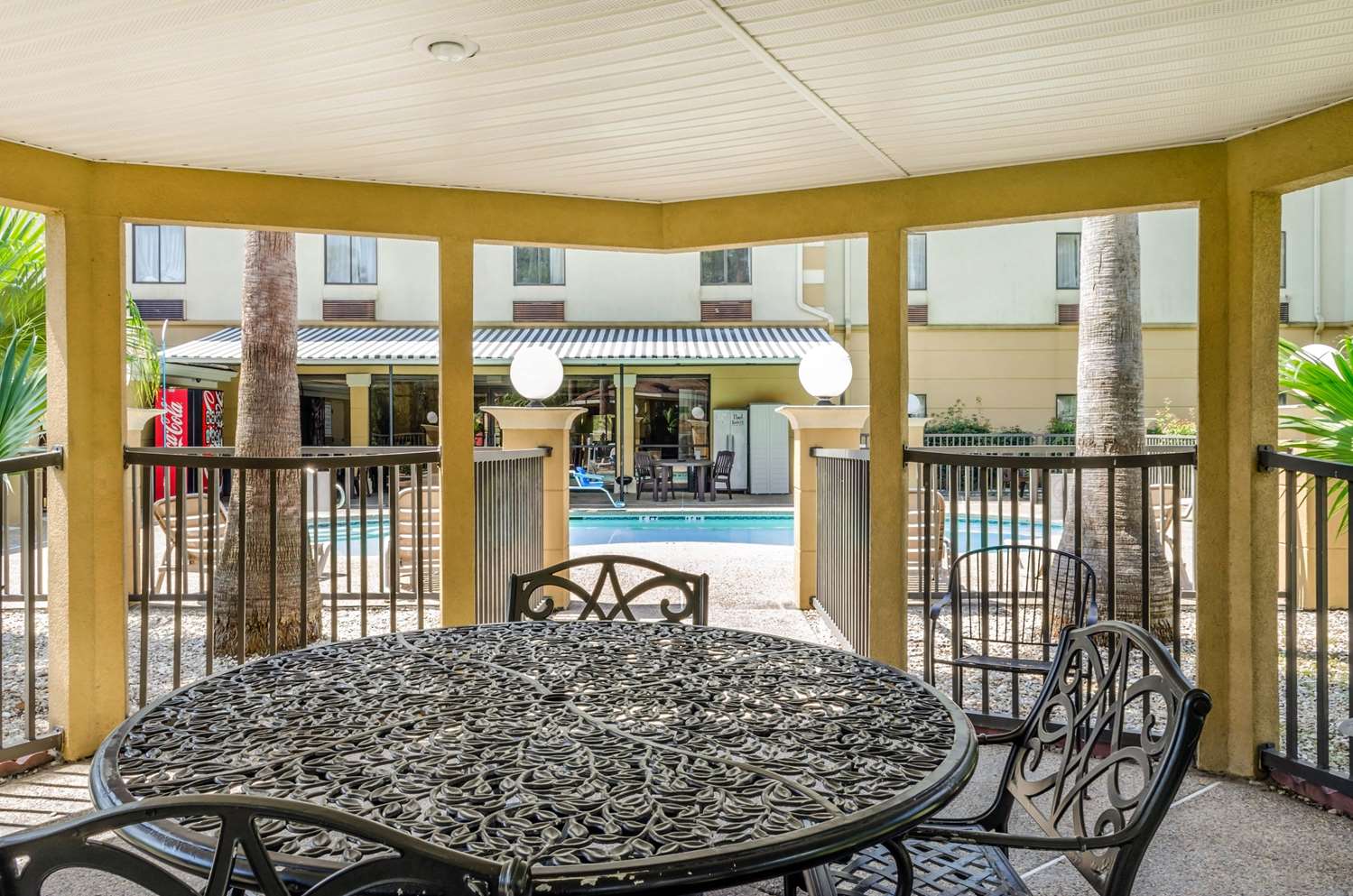Wingate by Wyndham Biloxi/Ocean Springs 10/38