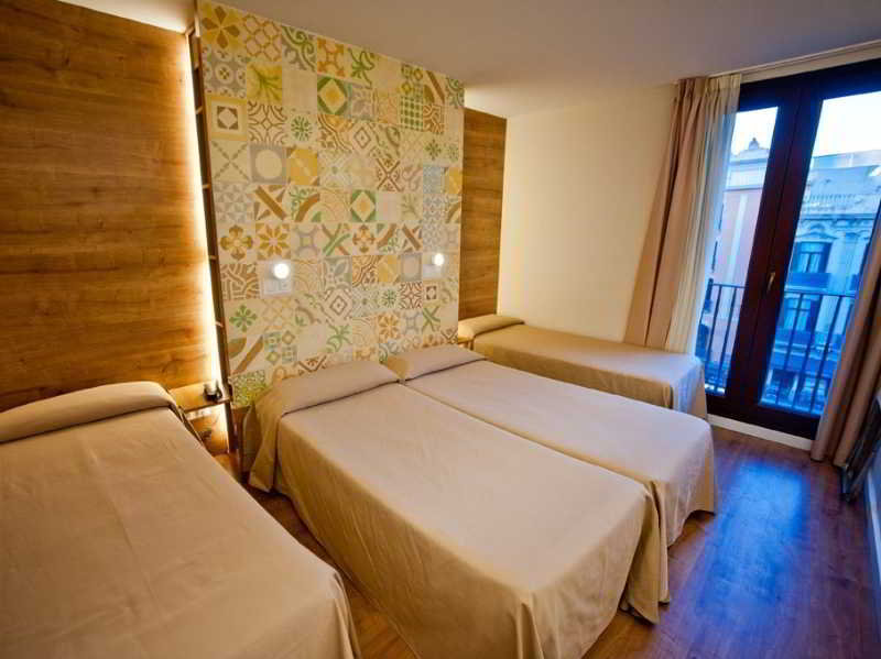 Hostal Marenostrum 15/58