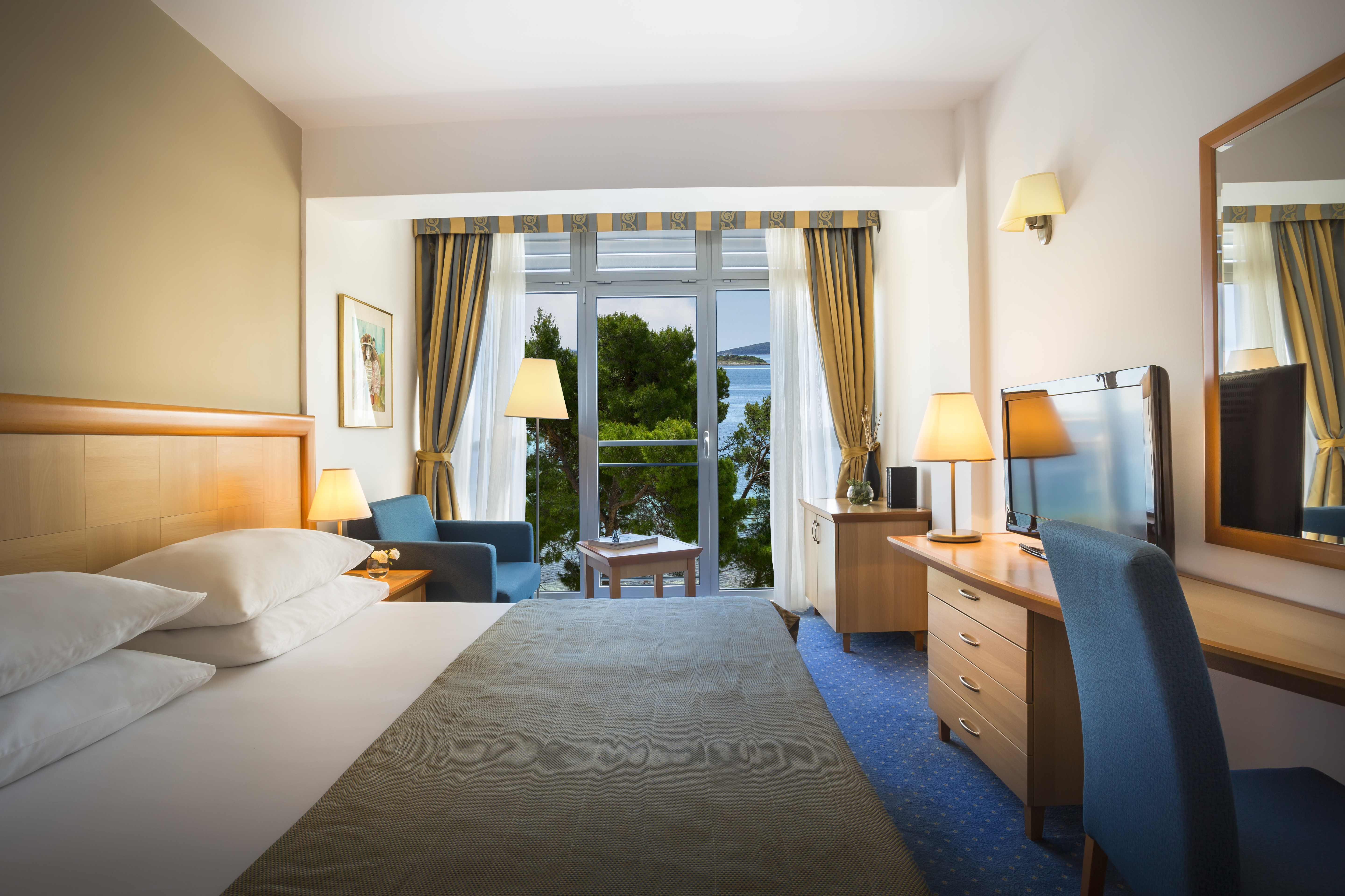 غرفة سوبيريور بسرير مزدوج بإطلالة على البحر، Aminess Vival Grand Azur Hotel 5/7