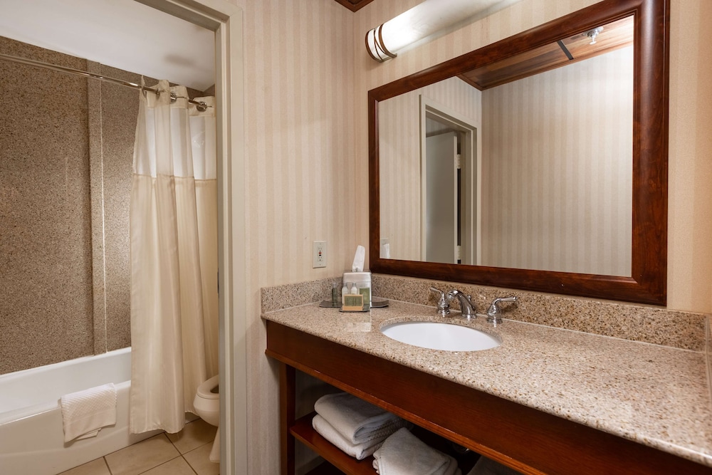 Inn at the Colonnade Baltimore a DoubleTree by Hilton Hotel 28/96