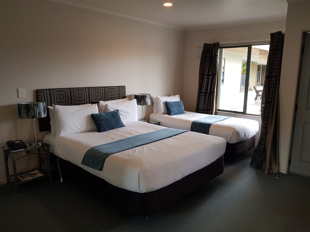 Spa, Studio, 1 Queen and 1 Single Bed, Jetted Tub