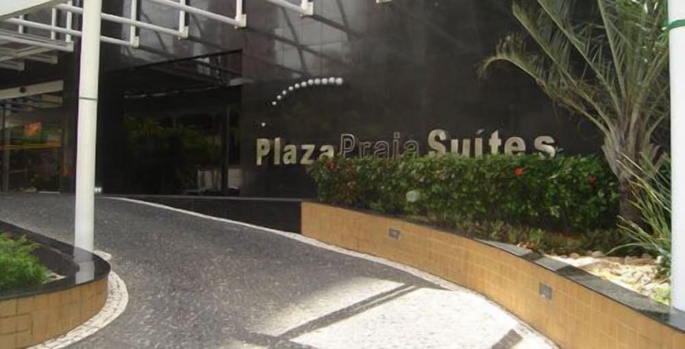 Plaza Praia Suites 74/75