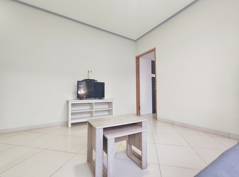 Urbanest Inn House TB Simatupang 8/72