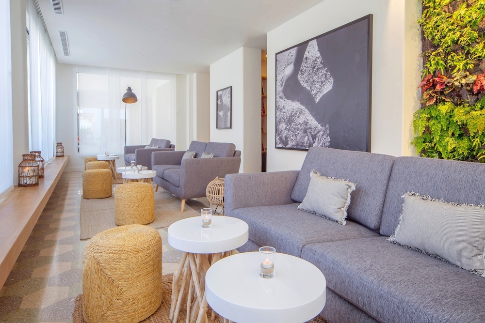 Hm Alma Beach - Adults Only 33/54