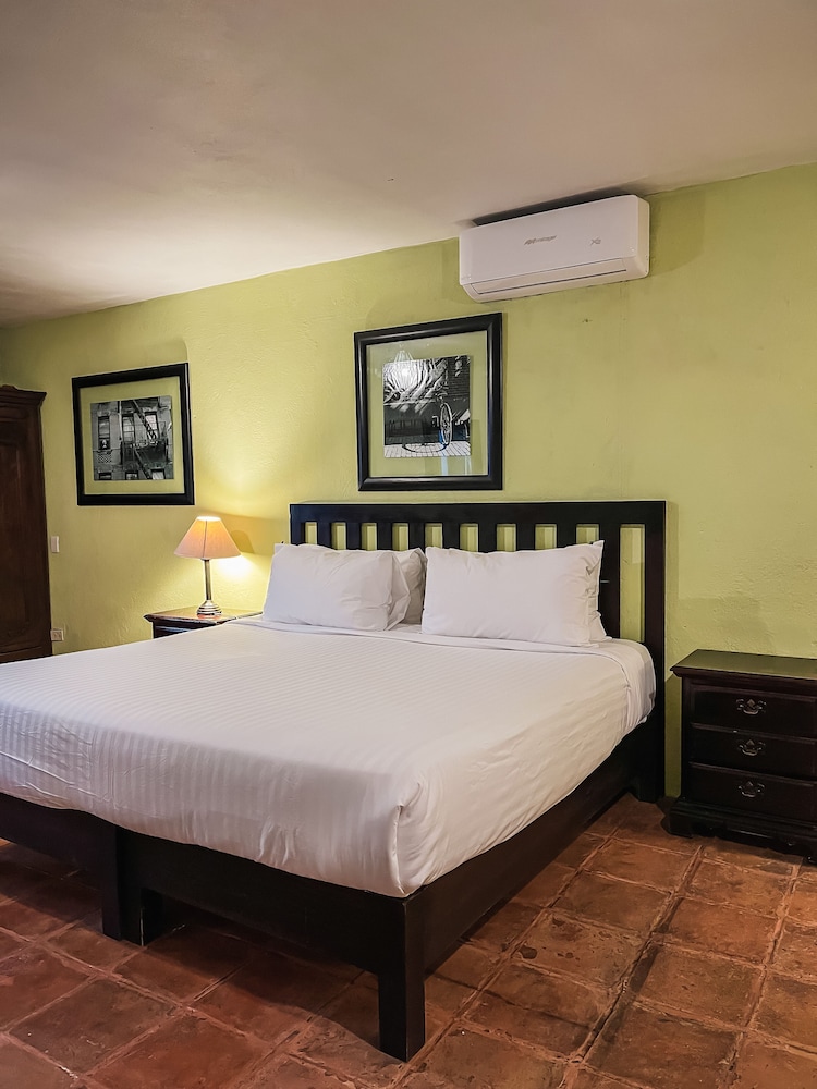 Los Agaves Hotel 13/52