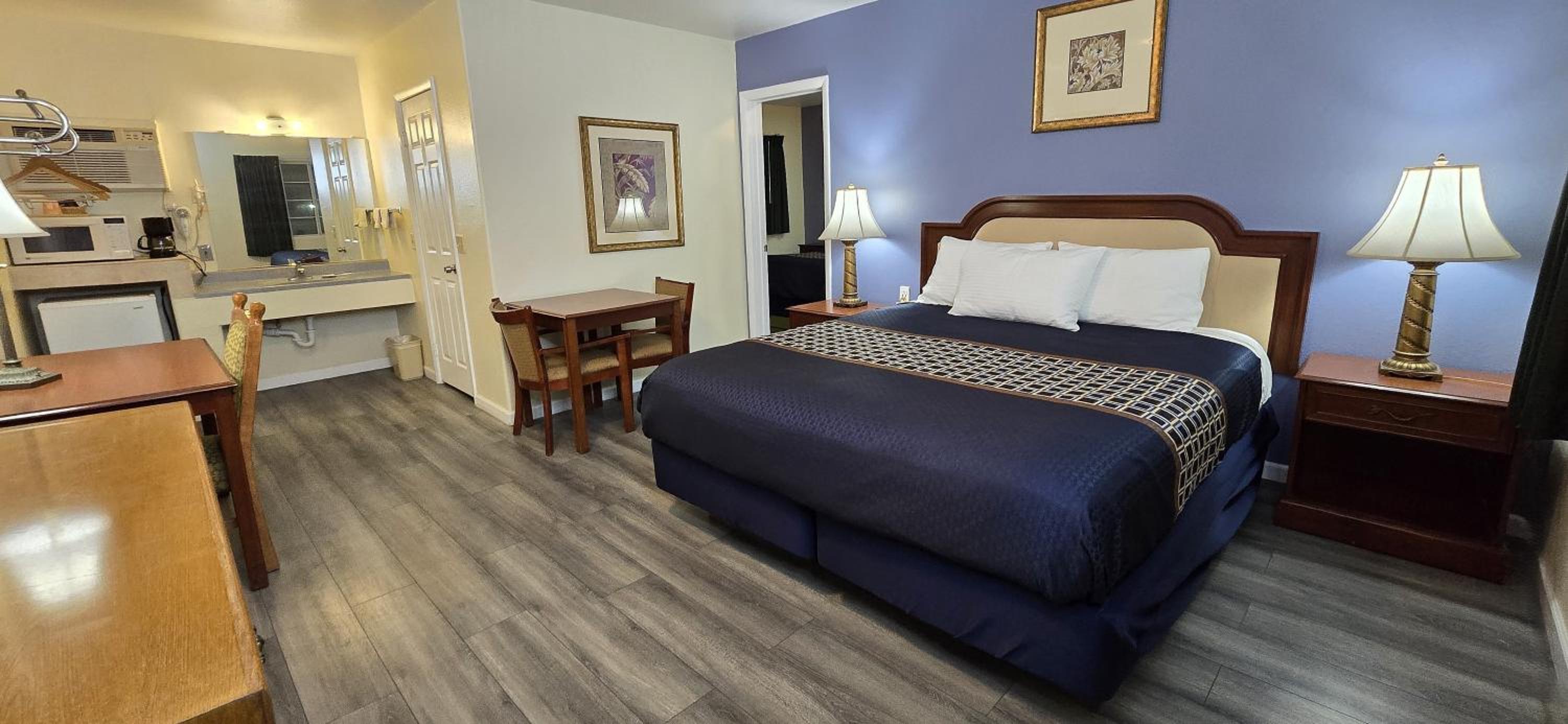 جناح بسرير كينج وسريرين مزدوجين، Rodeway Inn & Suites Blythe I-10, CA 10/18