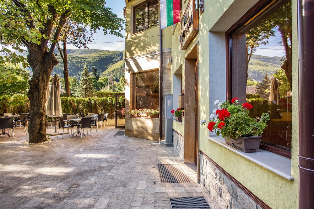 Hotel Villa Boyana 31/39
