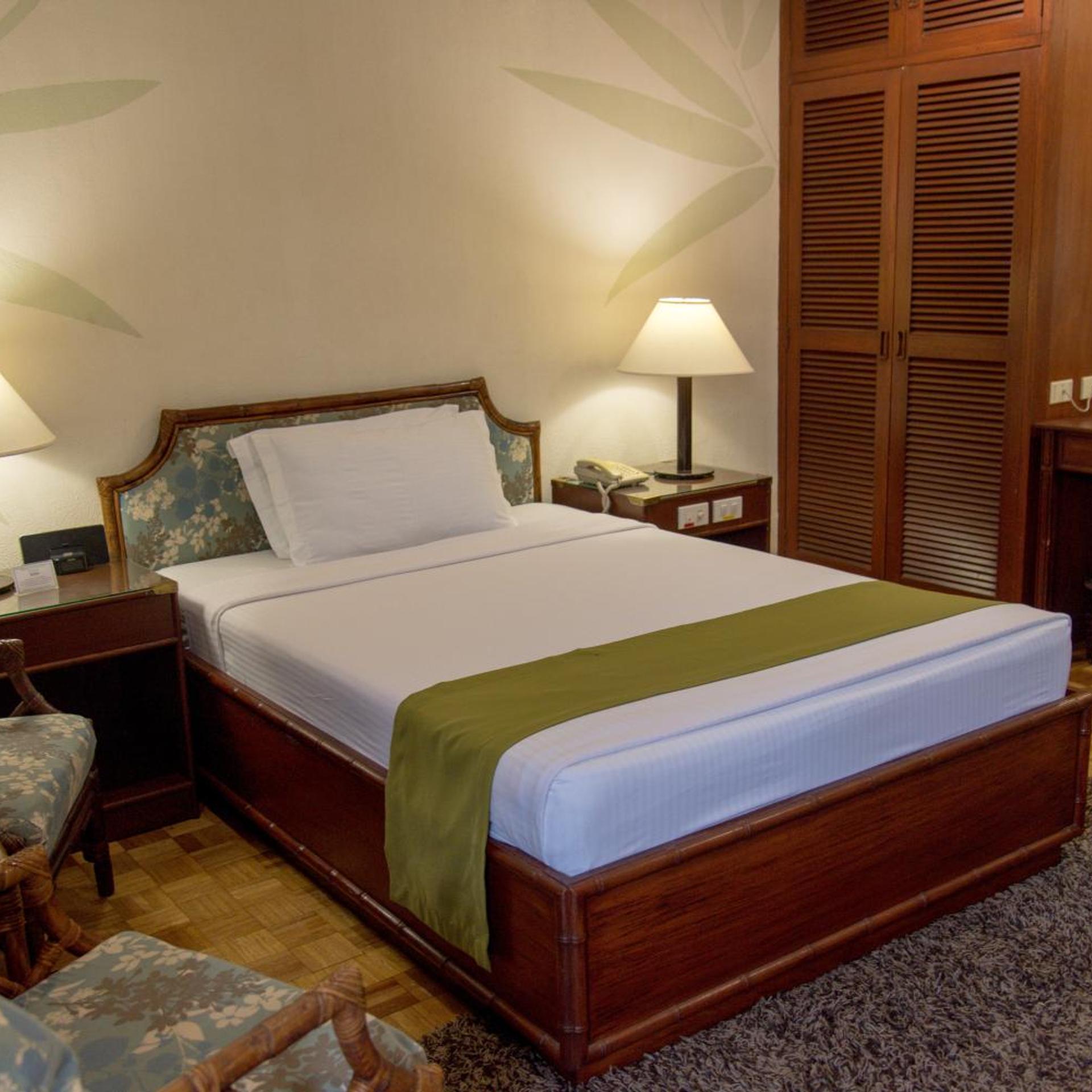 Oasis Hotel 13/39