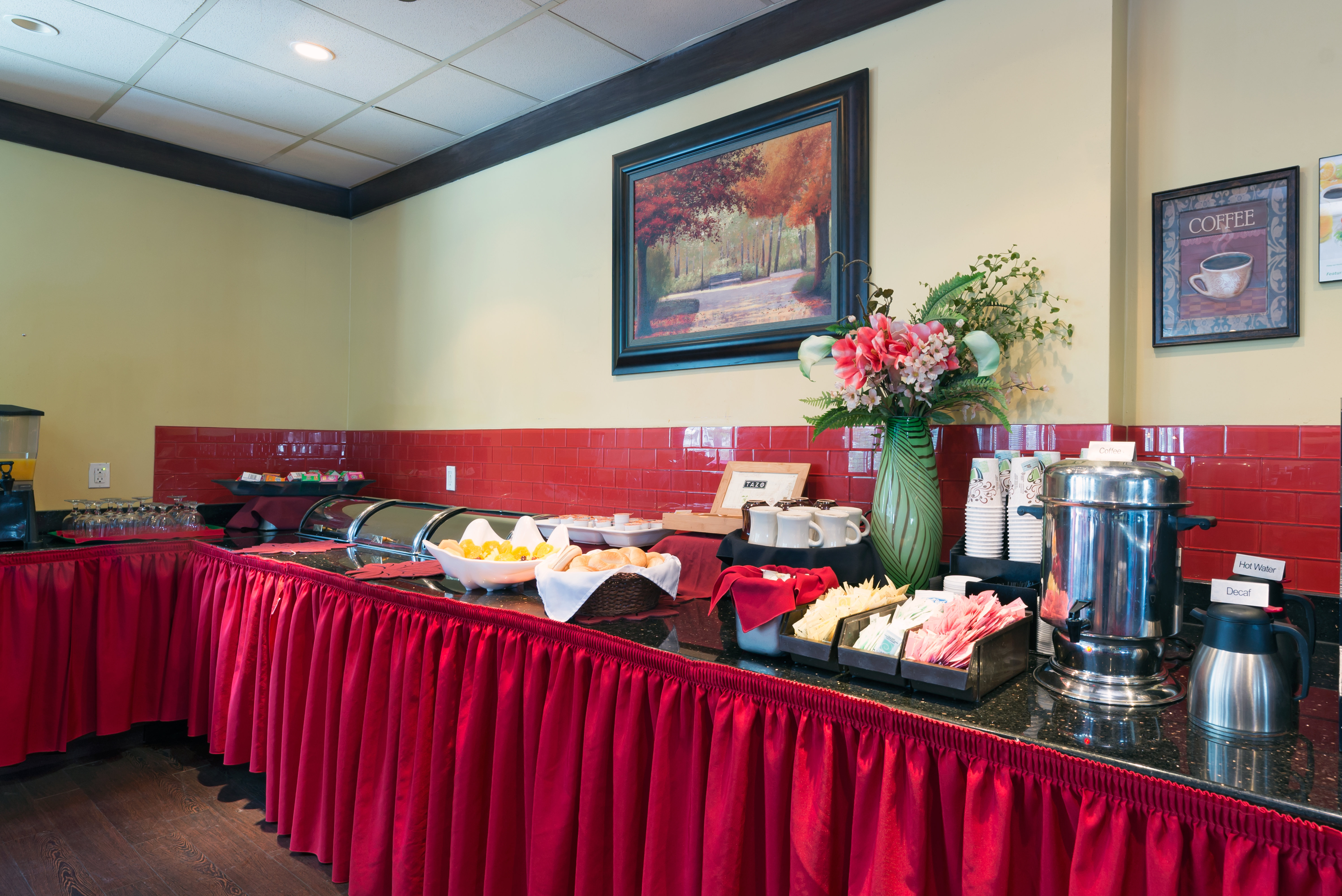 Garner Hotel Totowa by IHG 43/74