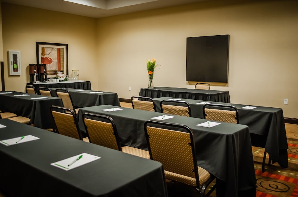 Double Tree By Hilton Sulphur Lake Charles 63/67
