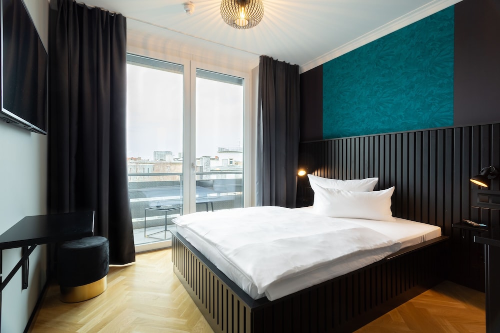 133 Boutique Hotel 4/39