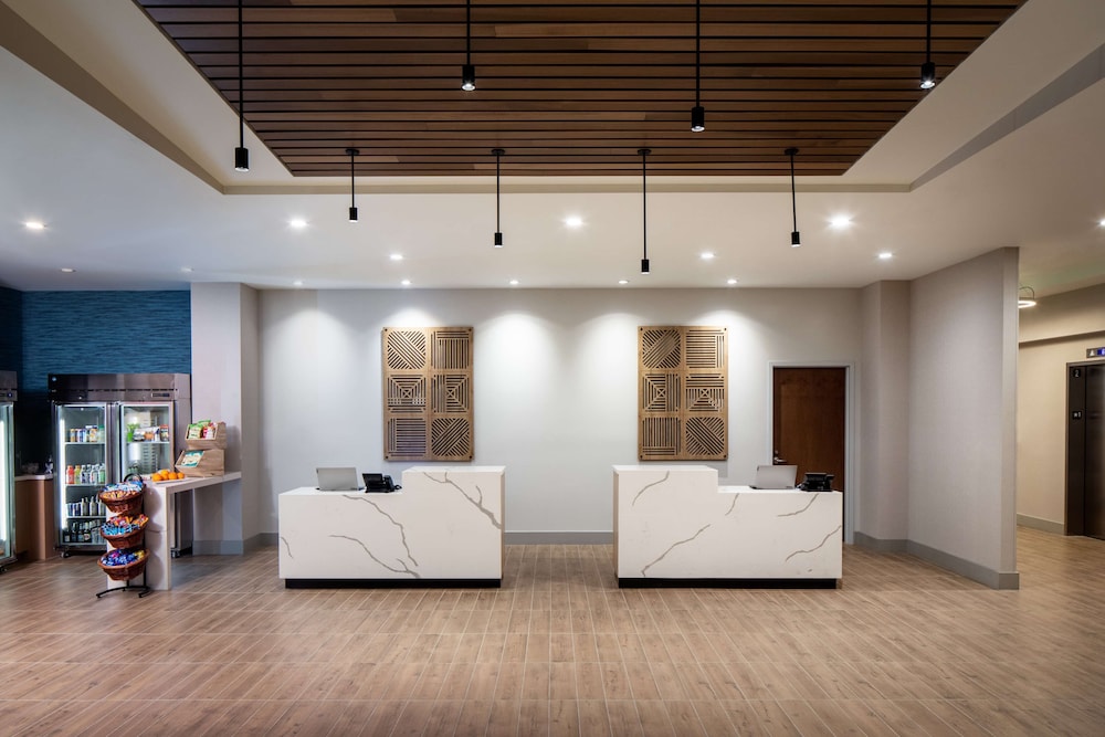 Hyatt House North Scottsdale 15/41