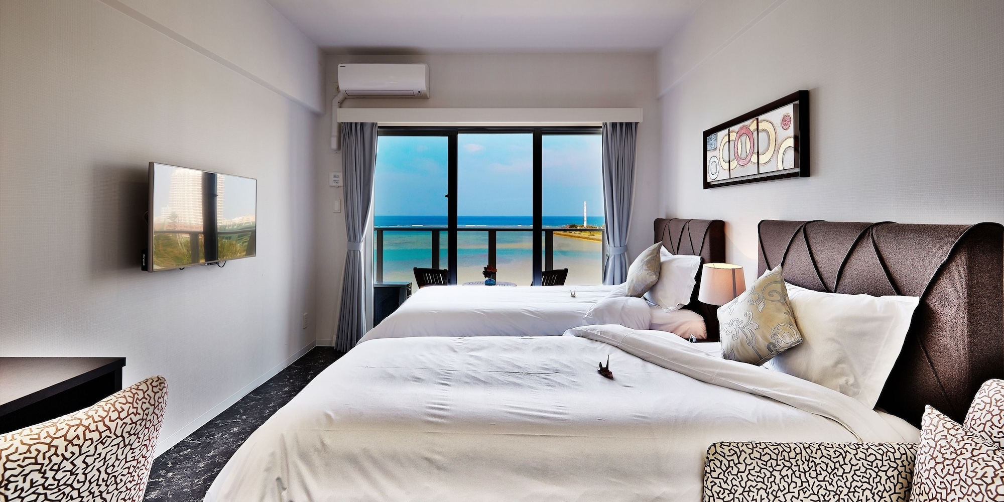 DELUXE, TWIN BEDS, OCEAN VIEW