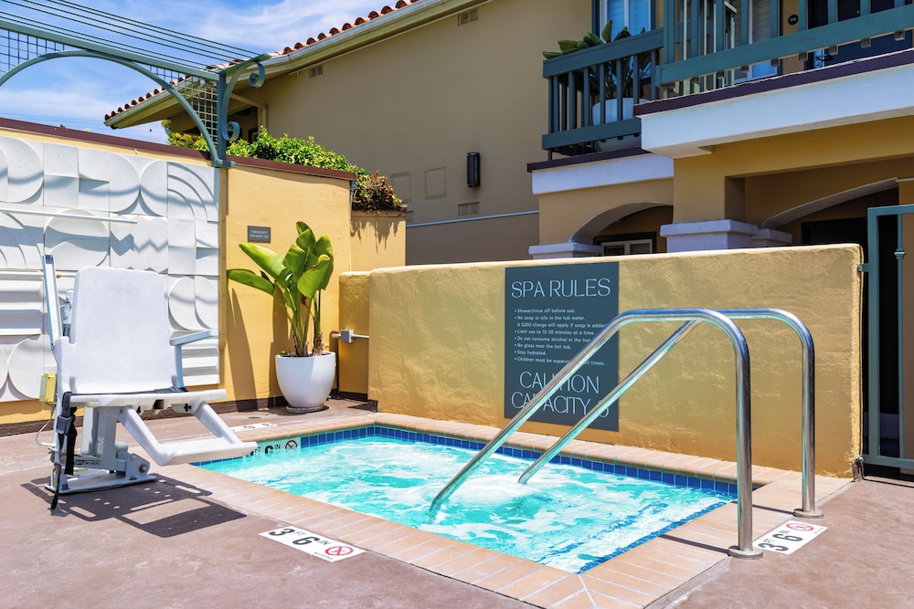 Laguna Brisas A Beach Hotel 33/50