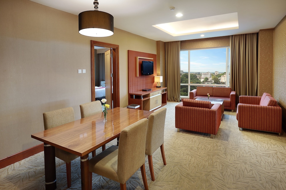 SWISS-BELHOTEL MALEOSAN MANADO 47/67