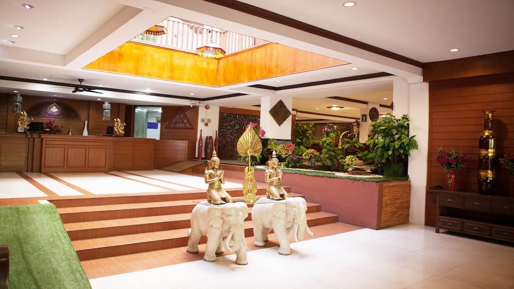 B2 Chang Phueak Gate Premier Hotel 5/31
