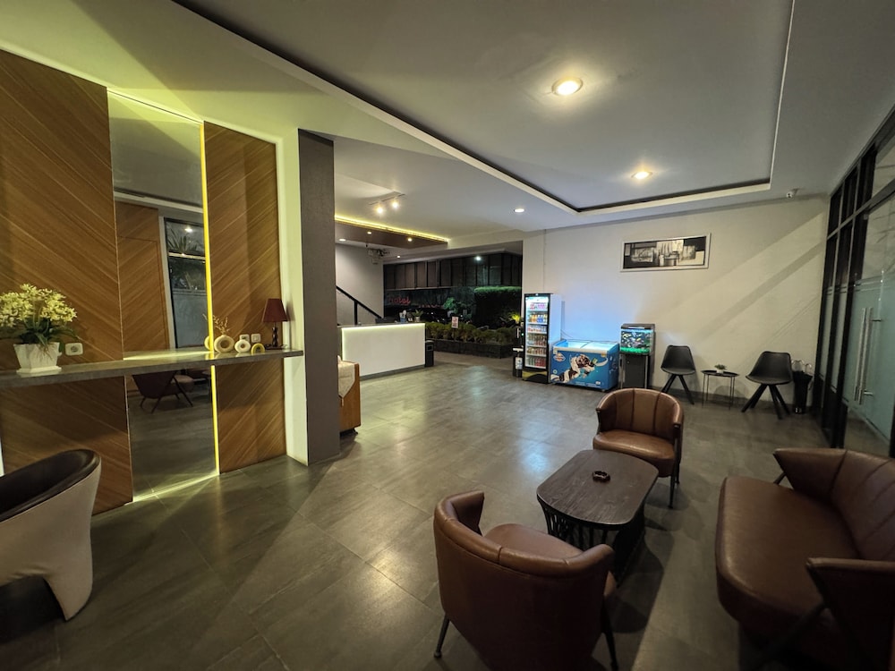 Rahayu Hotel Cirebon 46/60