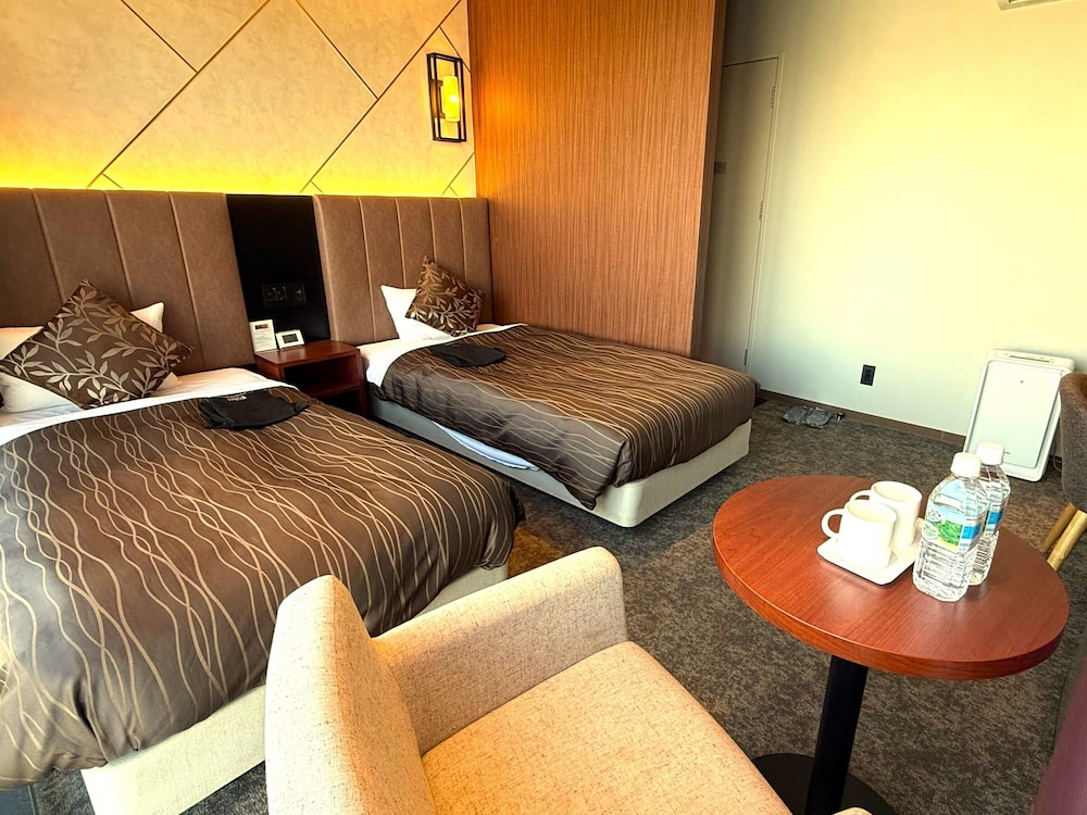 Room, Twin Beds, Castle View, High Floor، PLACE Hotel Ascot 4/6