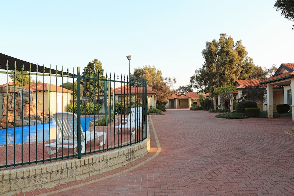 Novotel Swan Valley Vines Resort 3/61