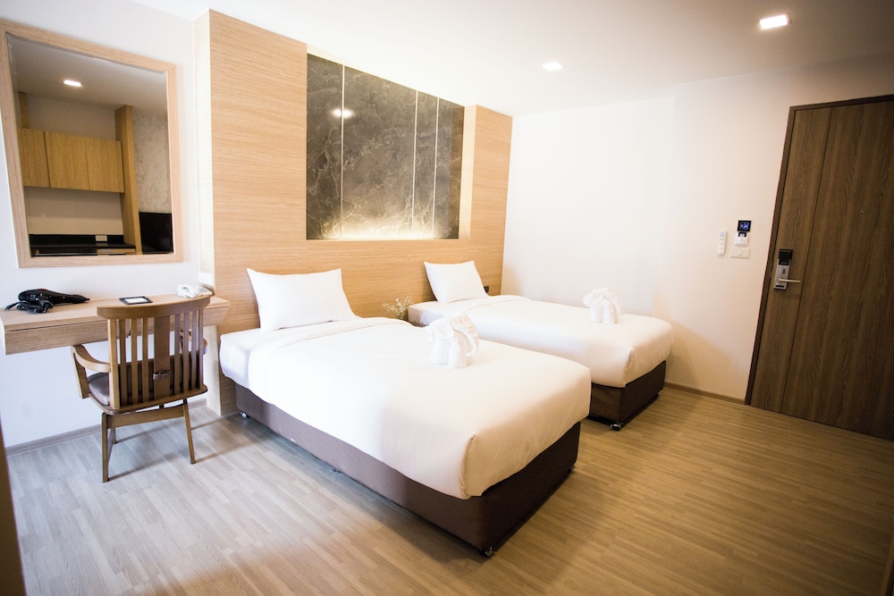 B2 Amata Nakorn Premier Hotel 14/34