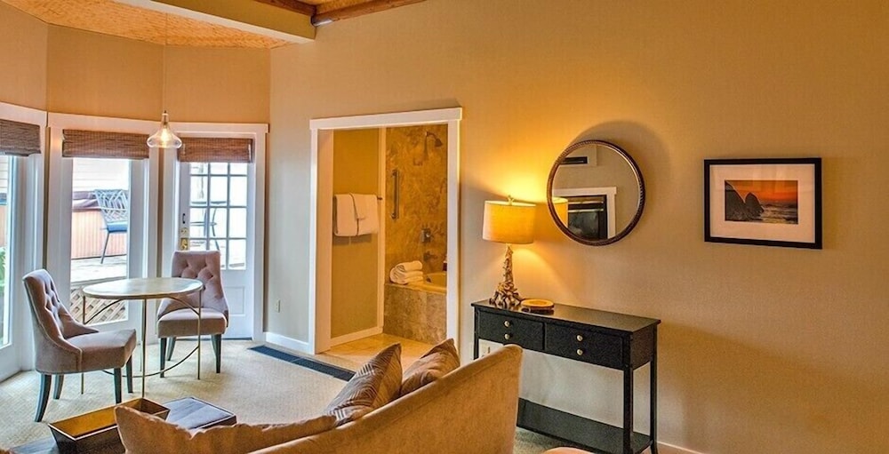 MacCallum House Inn 17/25
