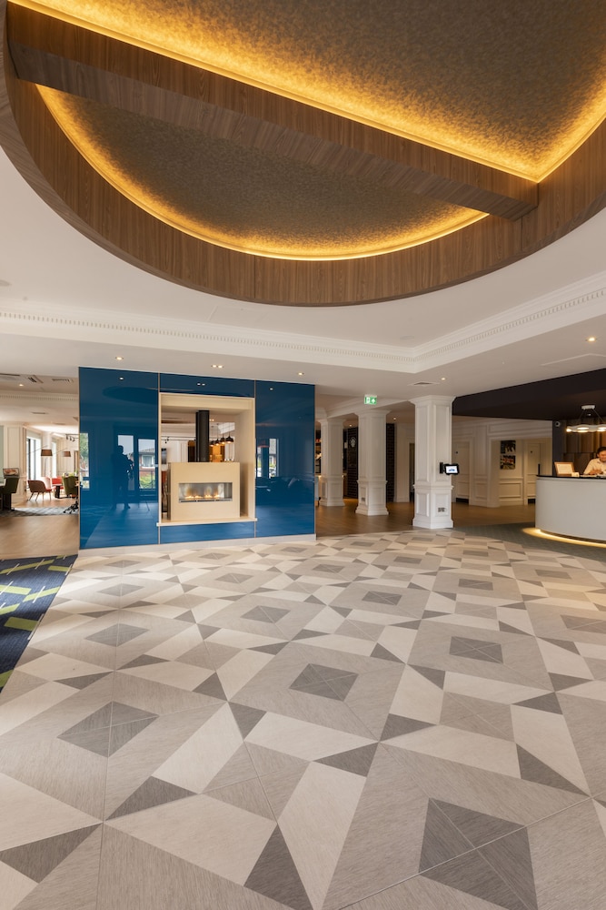 Holiday Inn Guildford 11/71