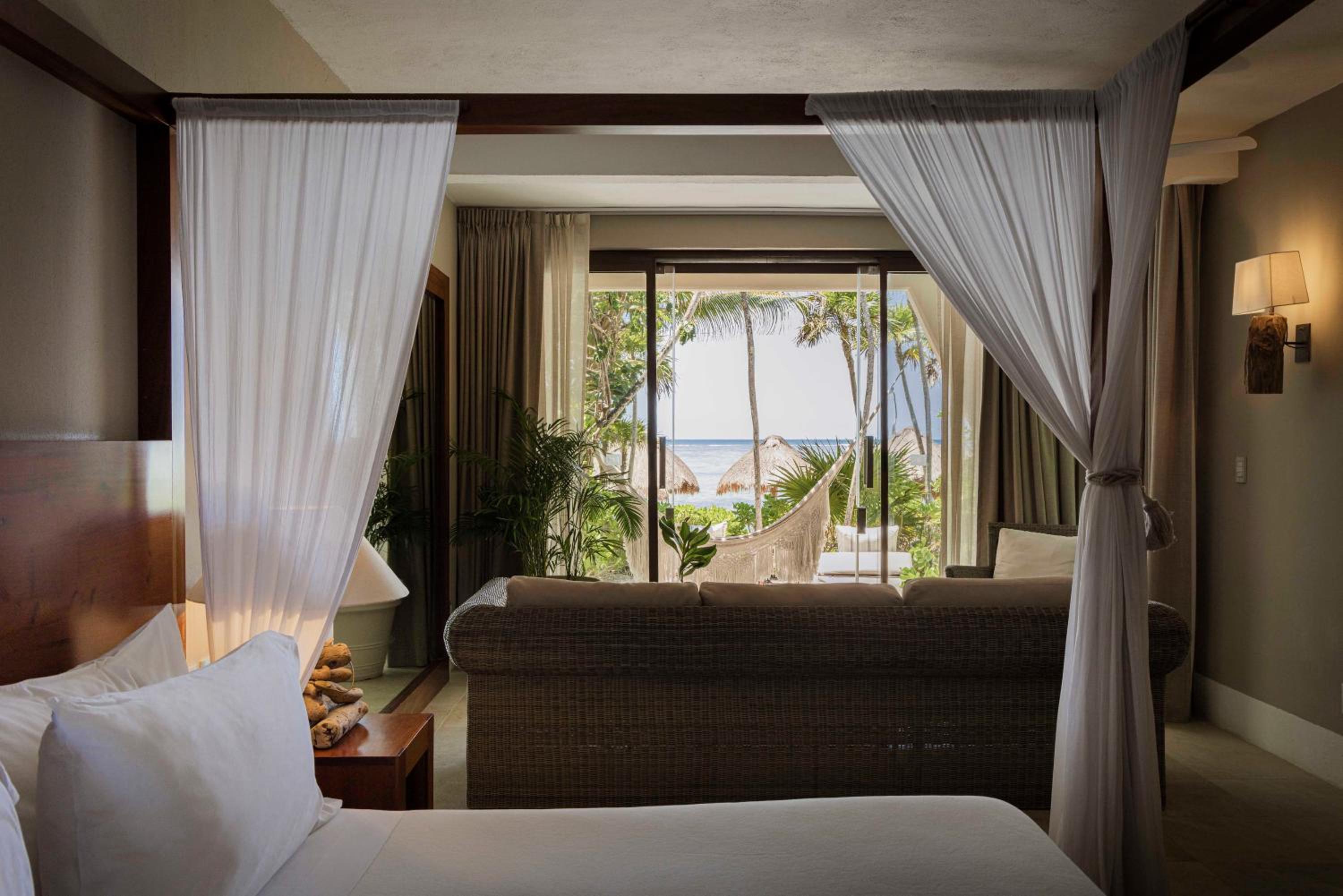Suite, Water Front